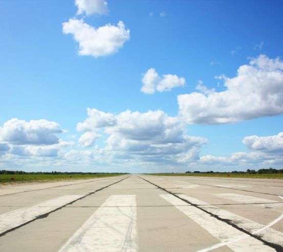 Фотообои небо над взлетной полосой 20328