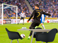 Фотошпалери Роналдо атакує ворота - 1