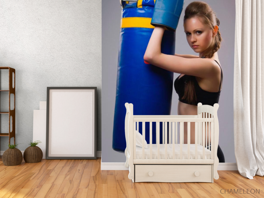 Фотообои Девушка с боксерской грушей - 2