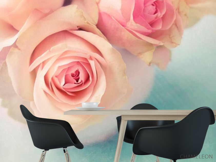 Фотошпалери Бежеві троянди у вазі - 1