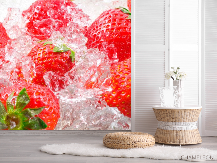 Фотошпалери Полуниця по льоду - 2