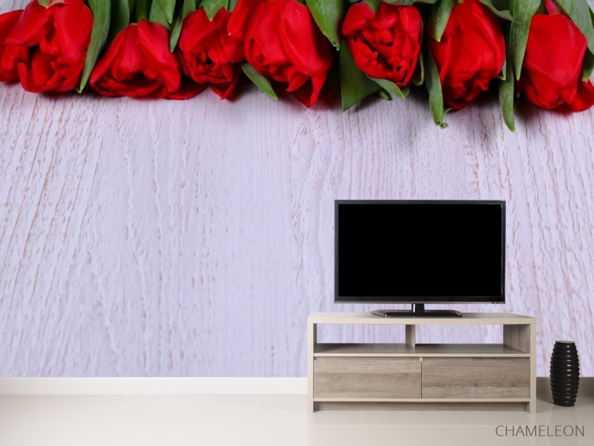 Фотообои красные розы на белом деревянном фоне - 2