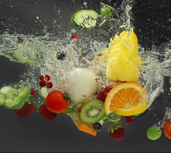 Фотообои Фрукты в воде Фотообои Фрукты в воде 27263